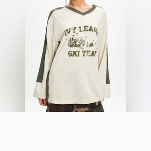 (NWT) Urban Outfitters BDG Joanie  Ivy League Ski Team Jersey, M/L, M/G